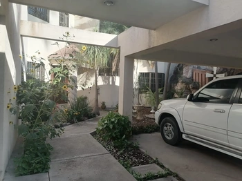 RESIDENCIA EN SEMIPRIVADA, LOS MOCHIS CENTRO